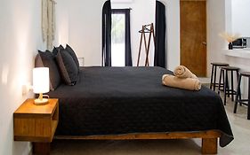 Sonido Del Mar Hotel Boutique & Yoga Loft